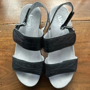 Alegria Romi rom 611 adjustable sandals